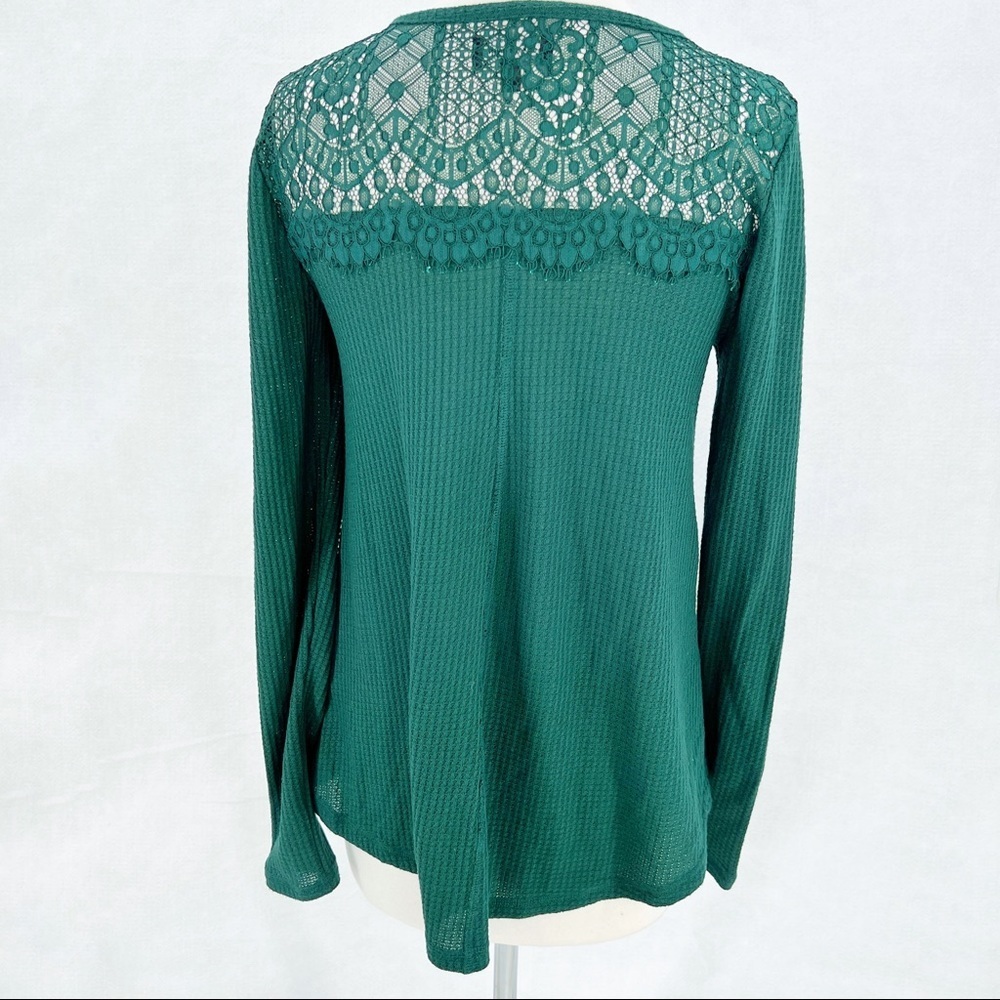 Lucky Brand Pine Grove Green Lace Mixed Thermal Long Sleeve Top Boatneck Hi-Low - Picture 6 of 7